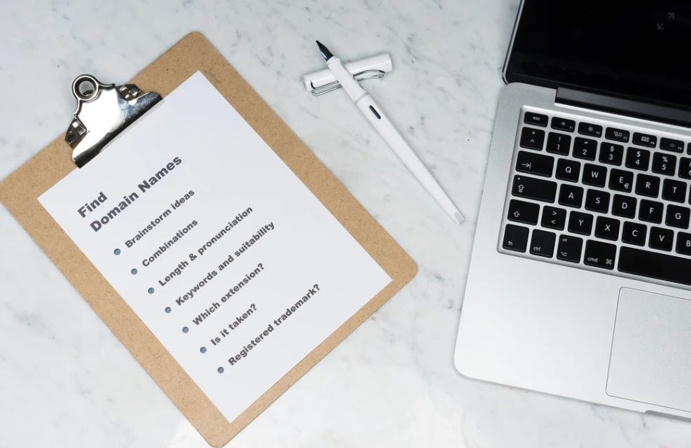 How to Choose a Domain Name that help your business