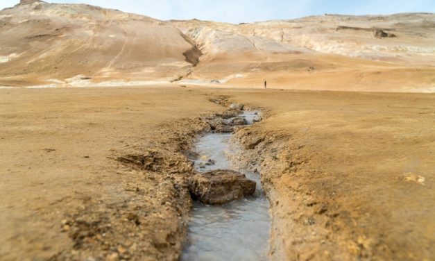 Streams in the desert